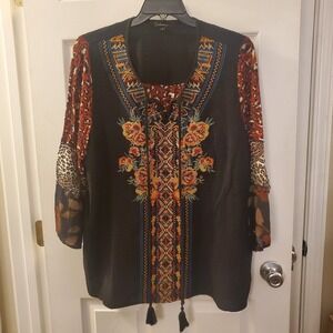 Calessa sz 1X floral embroidered black tunic top boho peasant casual art to wear